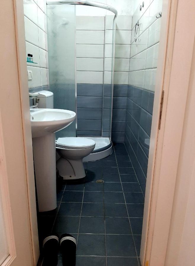 Hotel Vila Giorgio Shkodër Екстериор снимка