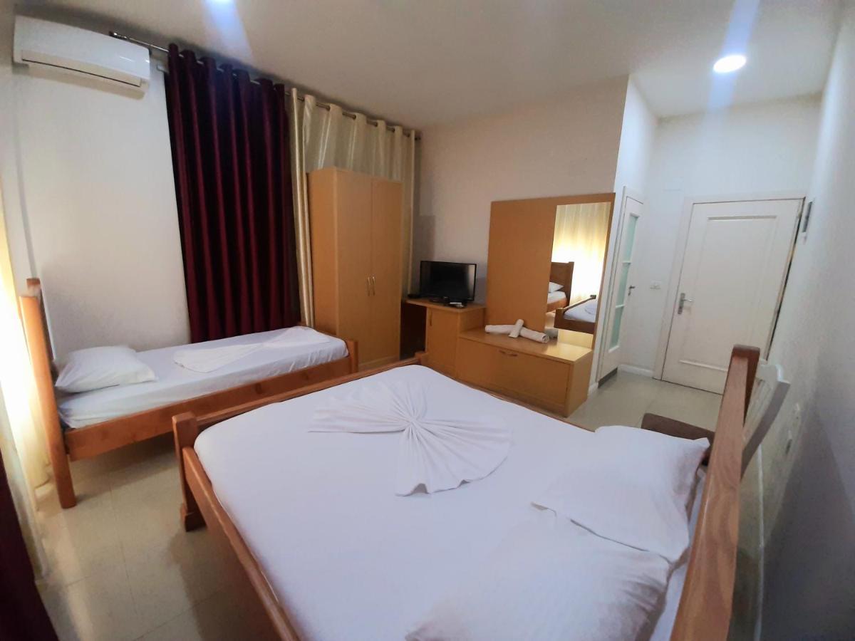 Hotel Vila Giorgio Shkodër Екстериор снимка