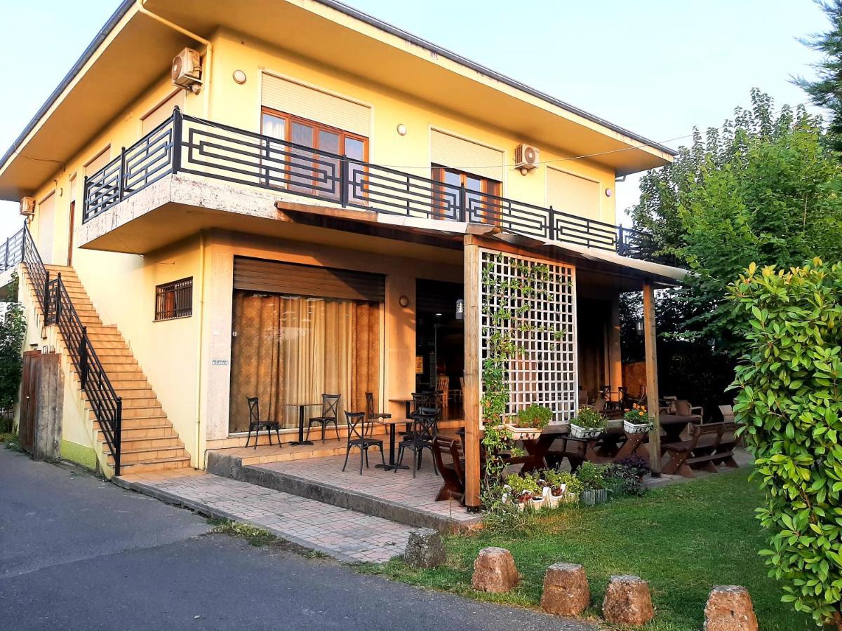 Hotel Vila Giorgio Shkodër Екстериор снимка