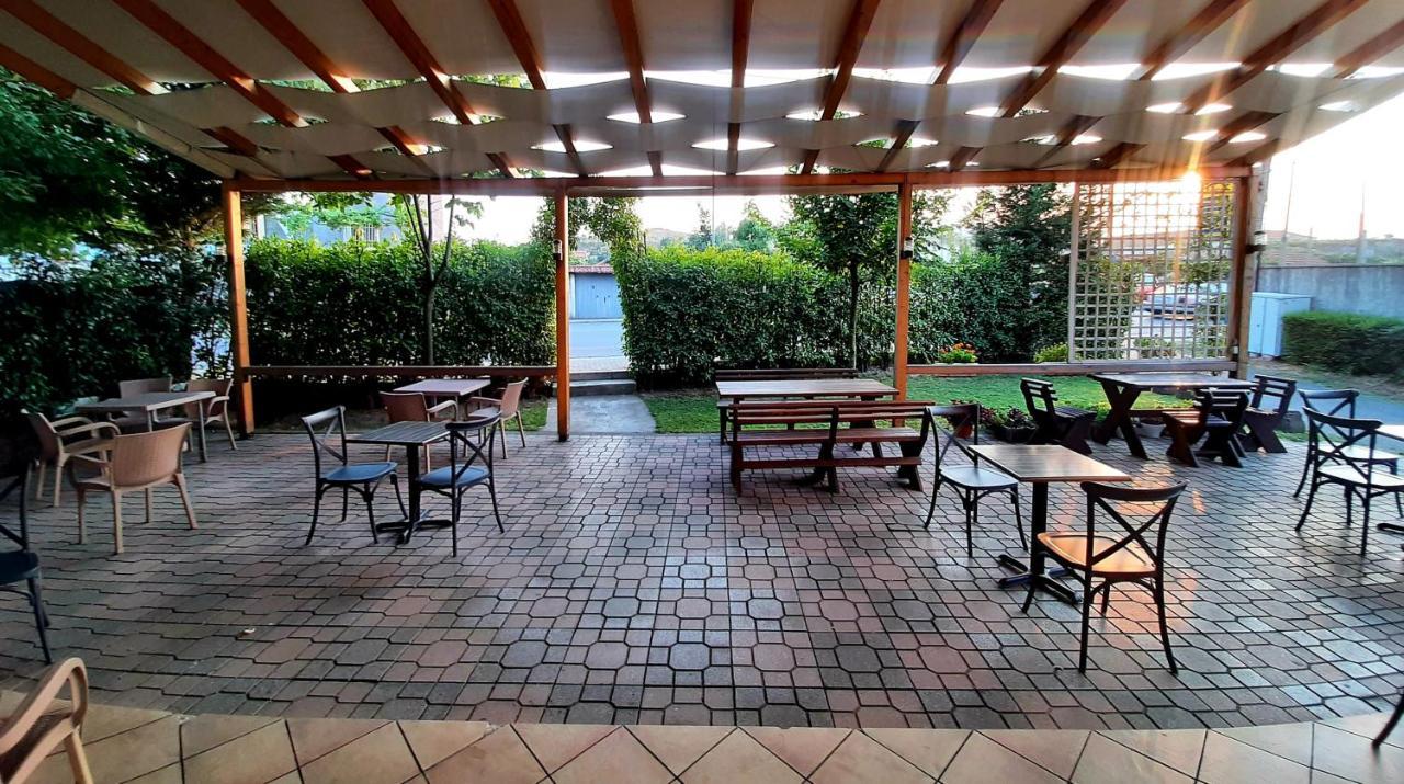 Hotel Vila Giorgio Shkodër Екстериор снимка